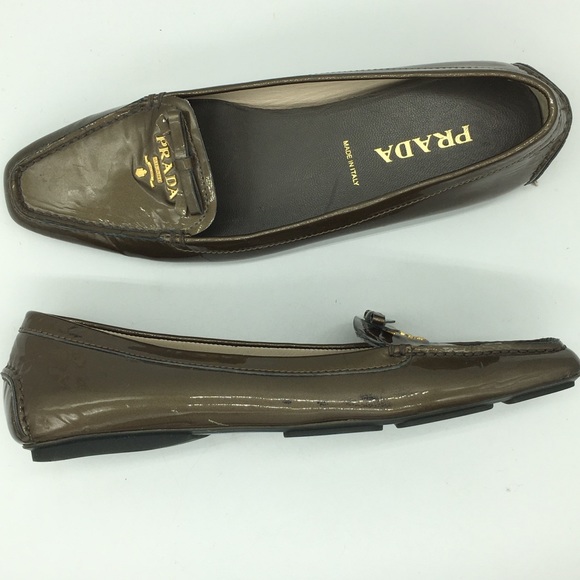 Prada Loafer - Picture 4 of 16